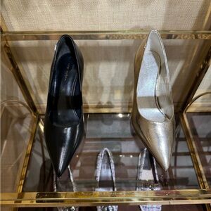 Tory Burch Pointed Toe 25mm Heel Leather Pump- Perfect Black